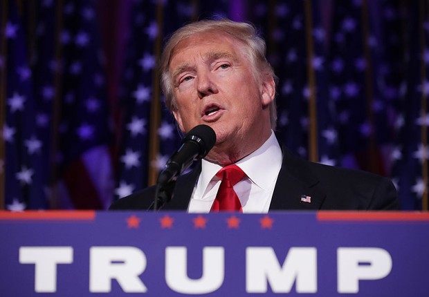 O candidato republicano discursa após resultado indicar que ele foi eleito presidente dos Estados Unidos (Foto: Chip Somodevilla/Getty Images)