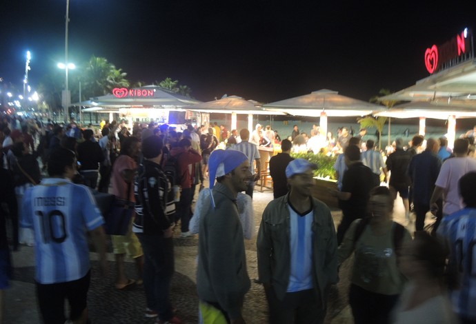 torcida argentina em copacabana (Foto: Janir Júnior)