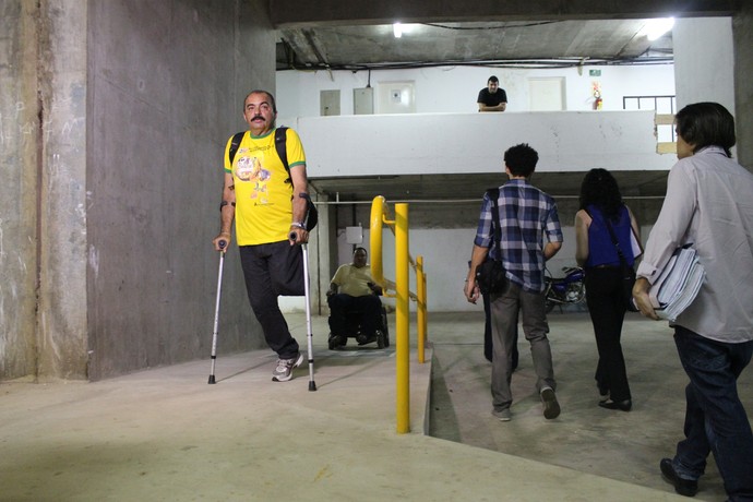 Vistoria Albertão (Foto: Renan Morais/GloboEsporte.com)
