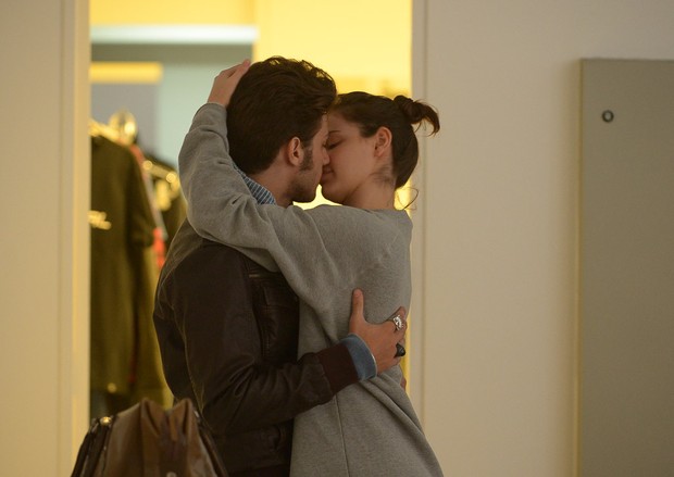 Chay Suede e Laura Neiva (Foto: Francisco Cepeda/AGNews)