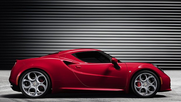 Alfa Romeo 4C (Foto: Divulgação)