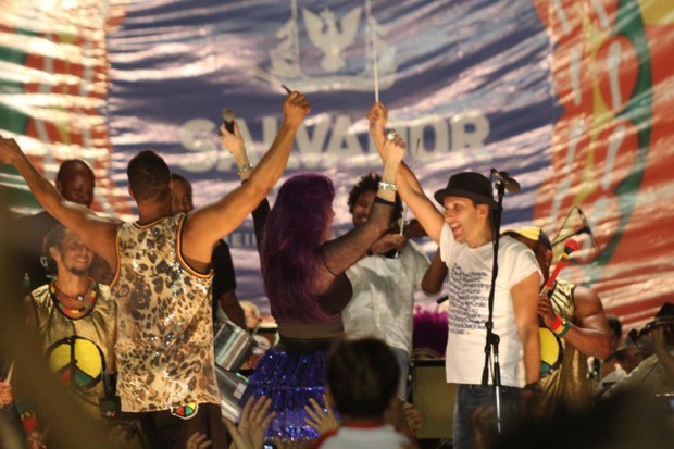 Babey do Brasil na abertura do carnaval de Salvador (Foto: J.Humberto / Agews)