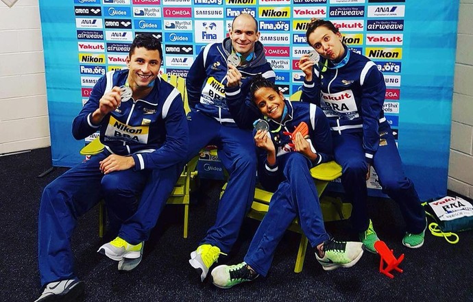 Brasil leva prata no revezamento 4x50m medley misto (Foto: Reprodução/Instagram)