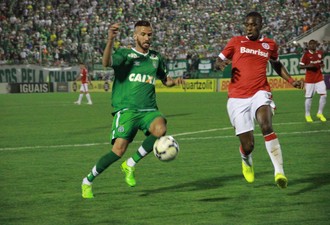 leandro juan chapecoense inter (Foto: Cleberson Silva / Chapecoense) leandro juan chapecoense inter (Foto: Cleberson Silva / Chapecoense)