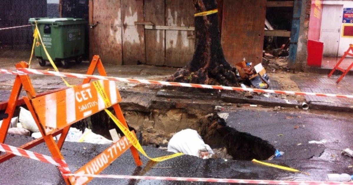 Moradores improvisam para evitar acidentes em buracos após ... - Globo.com