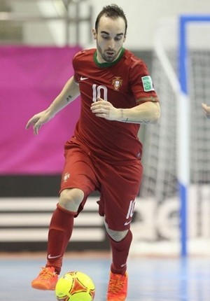 Ricardinho eleito o melhor jogador de futsal do mundo - LusoAmericano