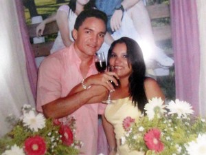Marcela e Uriel ficaram noivos em 2013 e pretendem se casar este ano (Foto: Arquivo Pessoal)