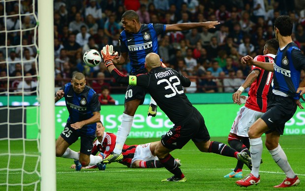 MILAN 0 X 1 INTER (AFP)
