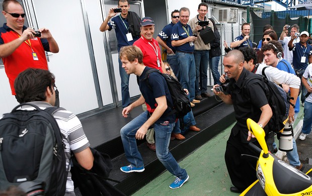 ACOMPANHE A MOVIMENTAÇÃO EM INTERLAGOS ANTES DO GP DO BRASIL (AP)