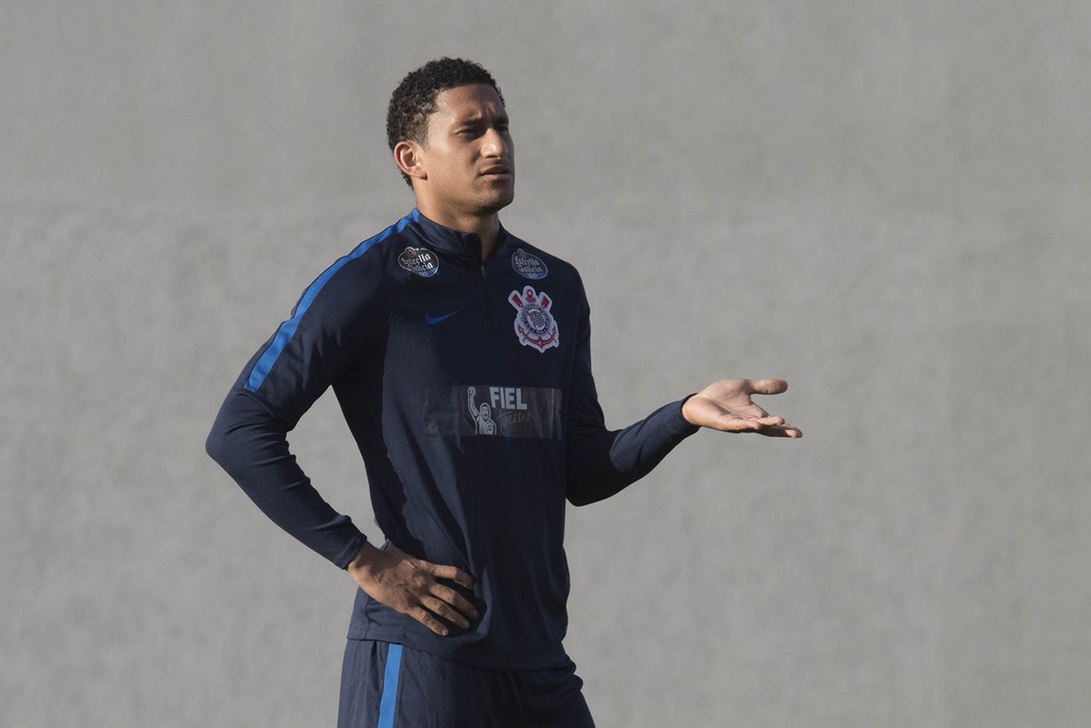 De volta ao Brasil, empresário de Pablo se reúne com o Corinthians por renovação