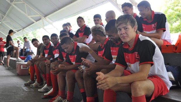 Elenco do Flamengo-PI é apresentado oficialmente ao técnico Celso Teixeira (Foto: Renan Morais/GLOBOESPORTE.COM)