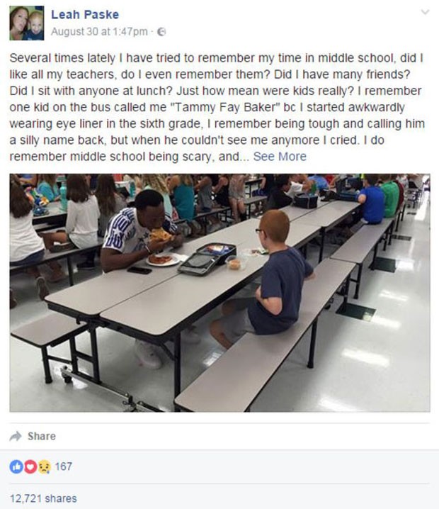 Leah Paske postou no Facebook momento em que jogador de futebol americano dividiu a mesa com seu filho autista, que almoçava sozinho (Foto: Reprodução/Facebook/Leah Paske)