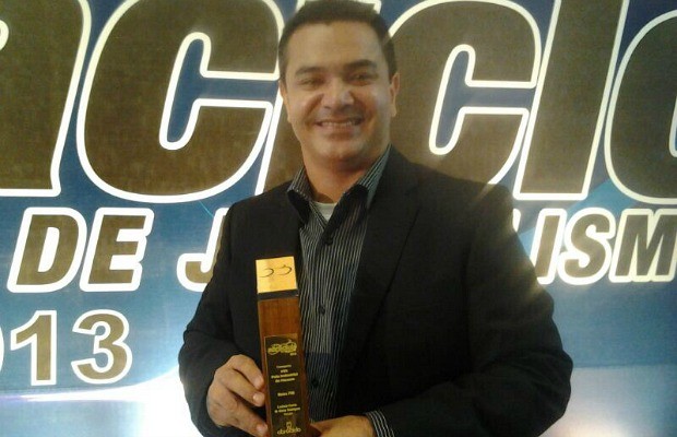 Repórter Luciano Abreu recebeu o prêmio em São Paulo (Foto: Arquivo Pessoal)