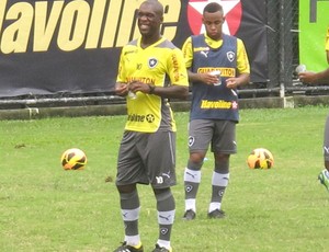 Seedorf Treino Botafogo (Foto: Thales soares)
