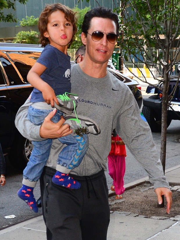 Matthew McConaughey e Livingston (Foto: AKM-GSI)