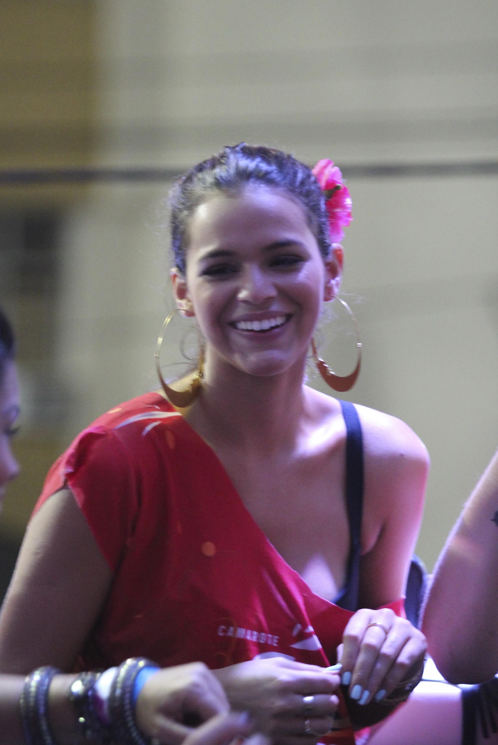 Bruna Marquezine Quase Mostra Demais Em Salvador Quem Salvador 2014 3091