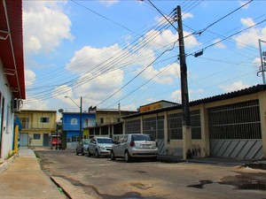 Crime ocorreu em trecho da Rua 46, bairro Unio, Zona Centro-Sul de Manaus (Foto: Luis Henrique Oliveira/G1 AM)