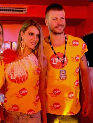 Por Senna e Zico, Fernanda Lima vai à Sapucaí e pede 