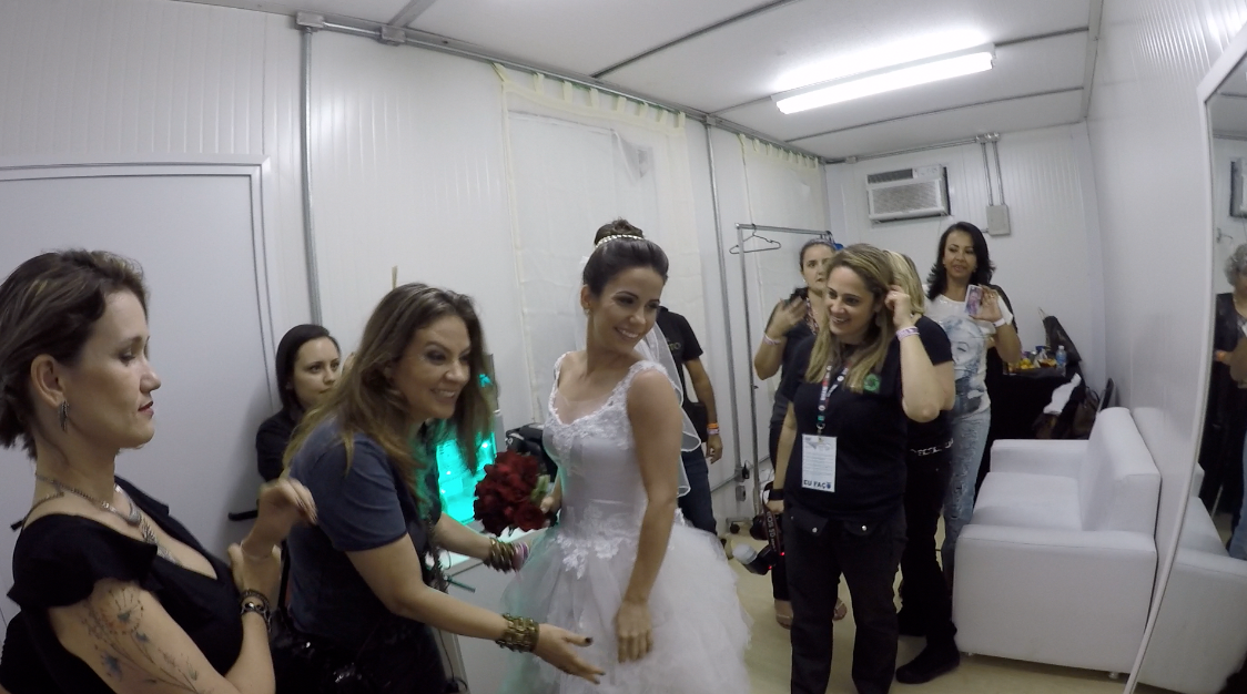 Silvia Veloso se casou na cidade do Rock (Foto: Reprodução/TV Gazeta ES)