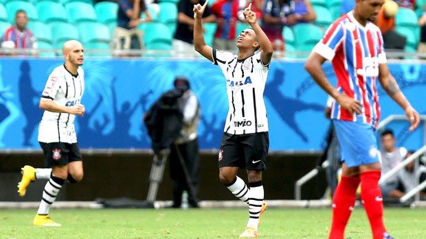 Malcom comemora gol do Corinthians contra o Bahia (Foto: Getty Images) Malcom comemora gol do Corinthians contra o Bahia (Foto: Getty Images)