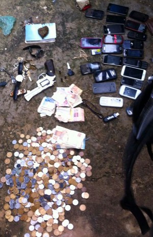Material apreendido em posse do suspeito, em Teresina (Foto: Polícia Militar/divulgação)