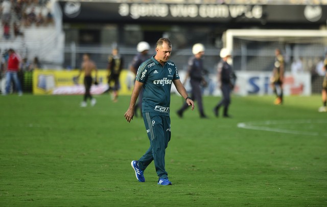 Eduardo vê Palmeiras sem reação: “Essa passividade não pode mais acontecer”