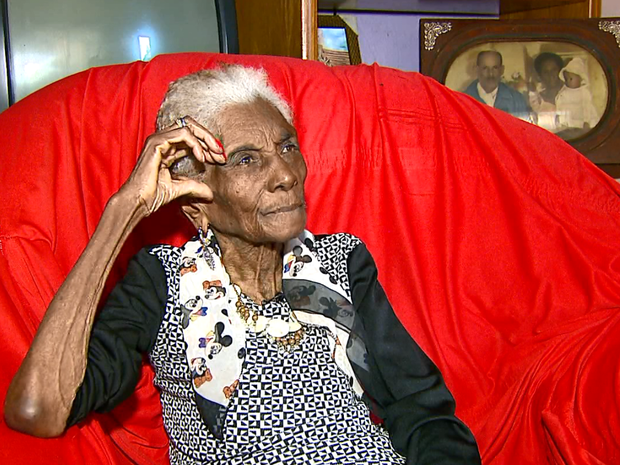 Aposentada de Américo Brasiliense tem 112 anos (Foto: Reprodução EPTV)