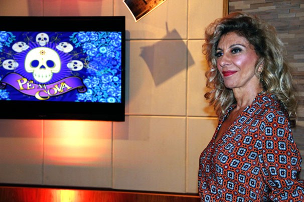 Marília Pêra será uma maquiadora de defuntos na série Pé na Cova (Foto: TV Globo / Miriam Paço)