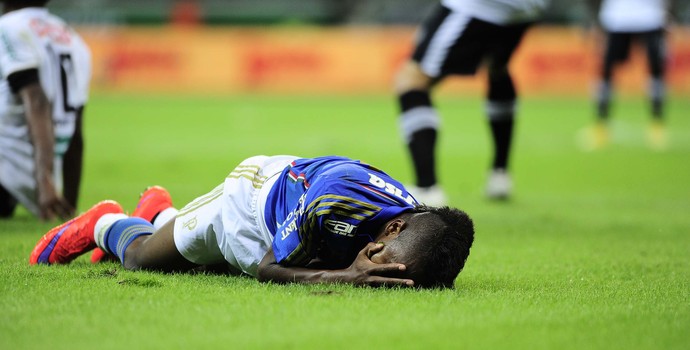 Impaciente, Palmeiras só empata com o ASA e deixa o gramado sob vaias