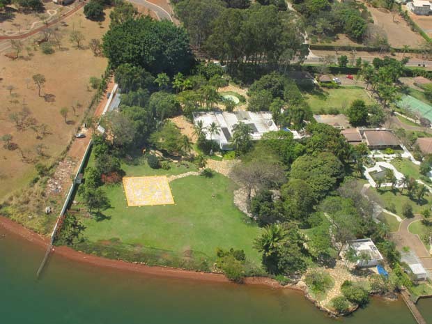 Vista da área da Casa da Dinda feita durante sobrevoo de helicóptero (Foto: TV Globo)