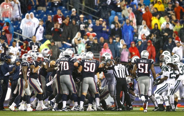 nfl confusão jogo entre New York Jets e New England Patriots (Foto: Agência Getty Images)