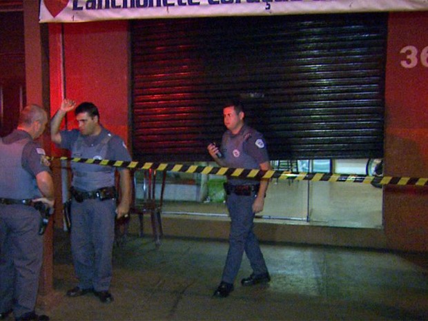 Ex-policial é morto em bar de Ribeirão Preto (Foto: Valdinei Malaguti/EPTV)