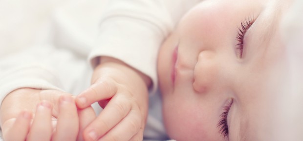 Bebê dormindo (Foto: Shutterstock)