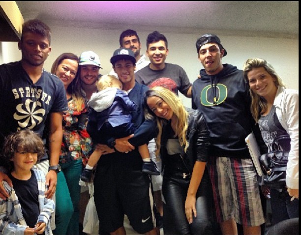 Neymar amigos concentração (Foto: Reprodução / Instagram)