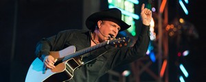 Garth Brooks conquista arena e se emociona no palco em Barretos (Érico Andrade/G1)
