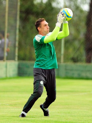 Fernando Prass treino Palmeiras (Foto: Marcos Ribolli)
