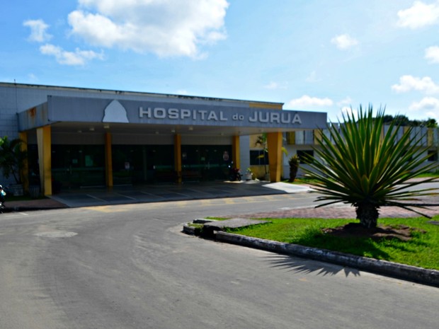 Homem permanece internado no Hospital do Juruá  (Foto: Adelcimar Carvalho/G1)