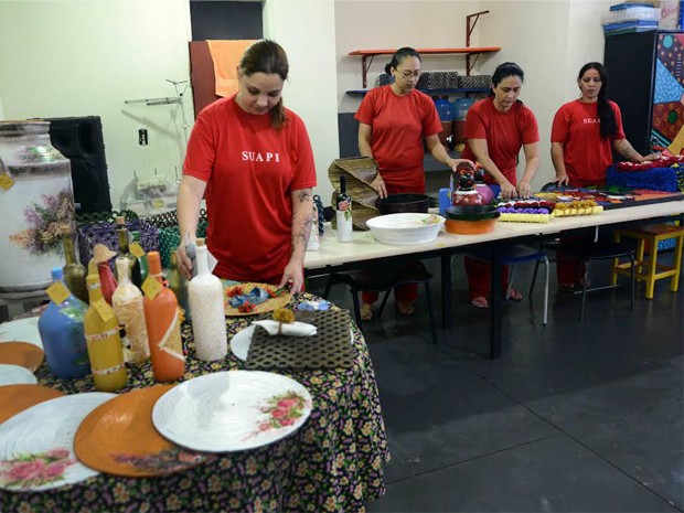 G1 Detentos ter u00e3o loja para venda de artesanato em Tr u00eas Corações, MG notícias em Sul de Minas Aparador Blanco Barato ~ G1 Detentos ter u00e3o loja para venda de artesanato em Tr u00eas Corações, MG notícias em Sul de Minas
