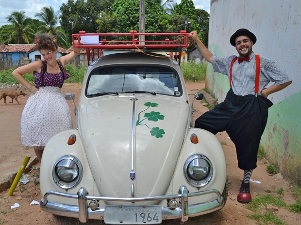 Casal de palhaços viaja o Brasil de Fusca (Foto: Michel Araújo/Projeto Beira da Linha)