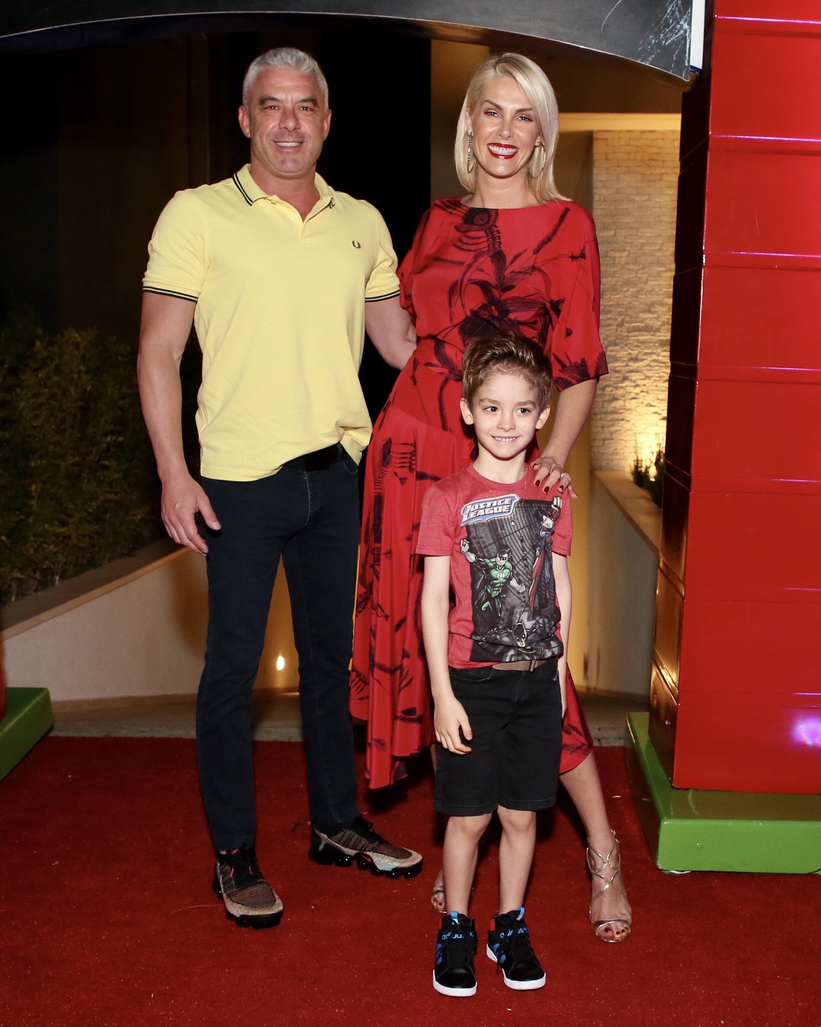 Ana Hickmann e Alexandre Correa com o filho, Alexandre (Foto: Manuela Scarpa/Brazil News) Ana Hickmann e Alexandre Correa com o filho, Alexandre (Foto: Manuela Scarpa/Brazil News)