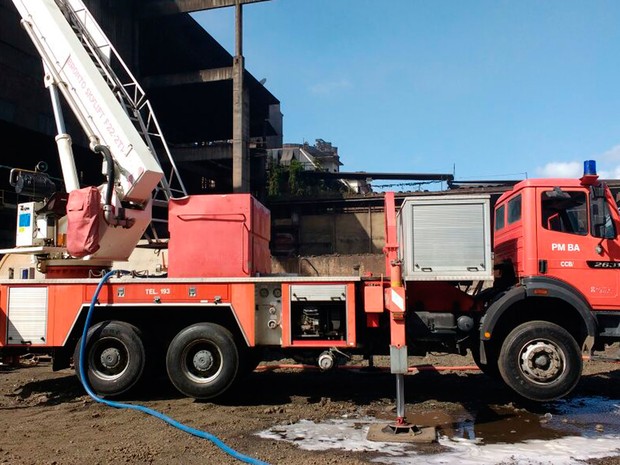 Fogo foi controlado às 8h desta terça-feira (Foto: Divulgação/ Corpo de Bombeiros)