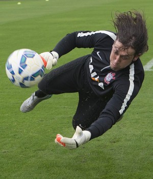 Para Cássio, rival perde qualidade com desfalque de Pato no Majestoso