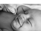 Candice Swanepoel posta foto superfofa do filho, Anacã