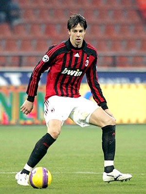 Digão irmão Kaká jogando no Milan (Foto: Divulgação)