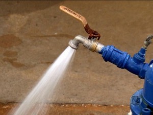 Iniciativas em SP e MG tentam impedir o desperdício de água (Foto: Reprodução)