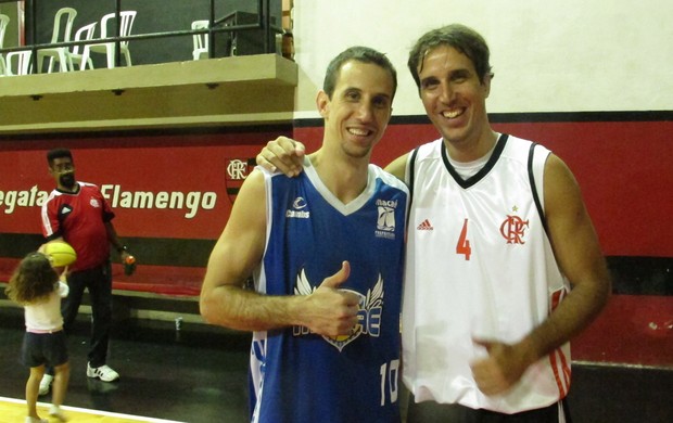 Duda e Marcelinho basquete Flamengo x Macaé (Foto: Fabio Leme) Duda e Marcelinho basquete Flamengo x Macaé (Foto: Fabio Leme)