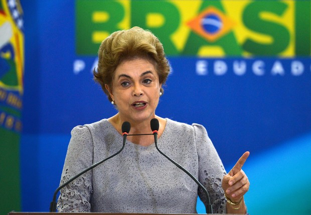 A presidente Dilma Rousseff nega impeachment no Planalto e diz que "não vai ter golpe": "Jamais renunciarei sob qualquer hipótese" (Foto: Antônio Cruz/Agência Brasil)