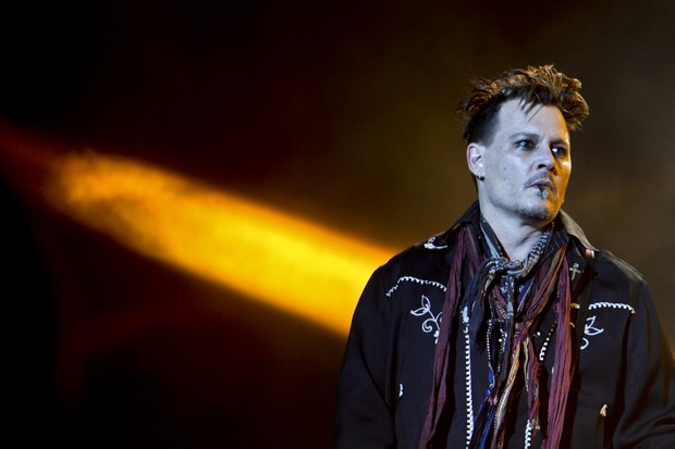 Johnny Depp se apresenta com a banda Hollywood Vampires no Rock in Rio Lisboa, em Lisboa, Portugal (Foto: Patrícia de Melo Moreira/ AFP)