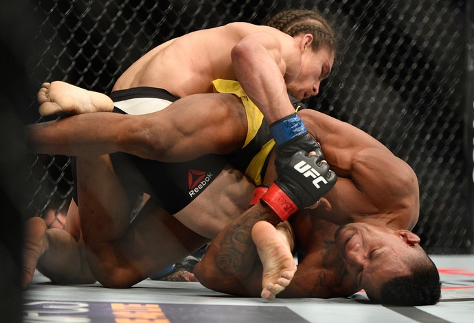 Iuri Marajó x Luke Sanders UFC 209 (Foto: Getty Images)