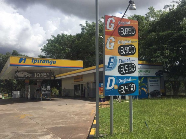 Posto de combustível que reduziu preço da gasolina comum no DF (Foto: Jéssica Nascimento/G1) Posto de combustível que reduziu preço da gasolina comum no DF (Foto: Jéssica Nascimento/G1)